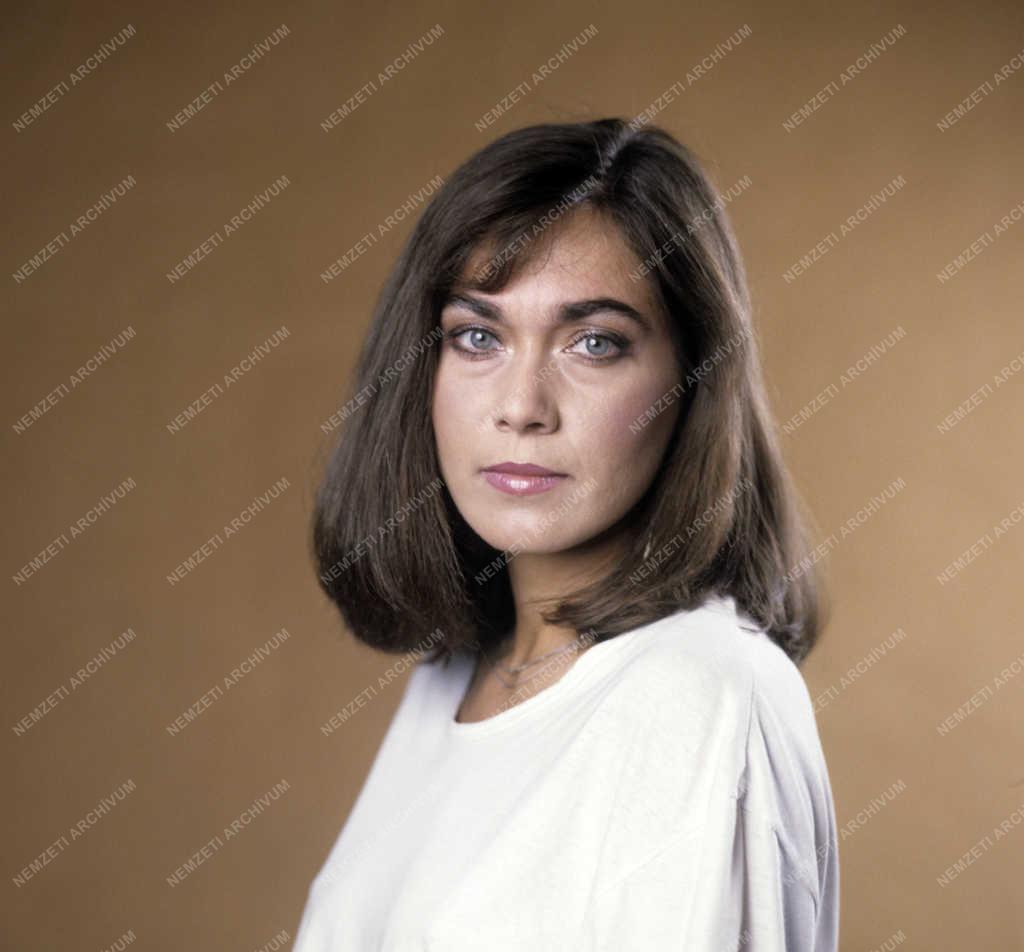 Kultúra - Pápai Erika színész