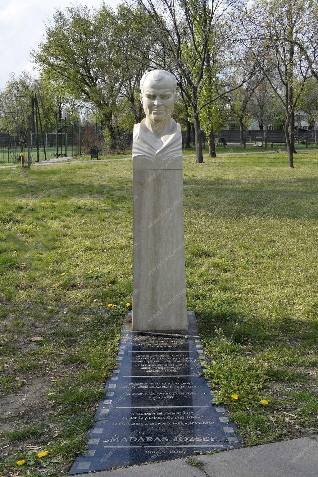 Városkép - Budapest - Madaras József tér