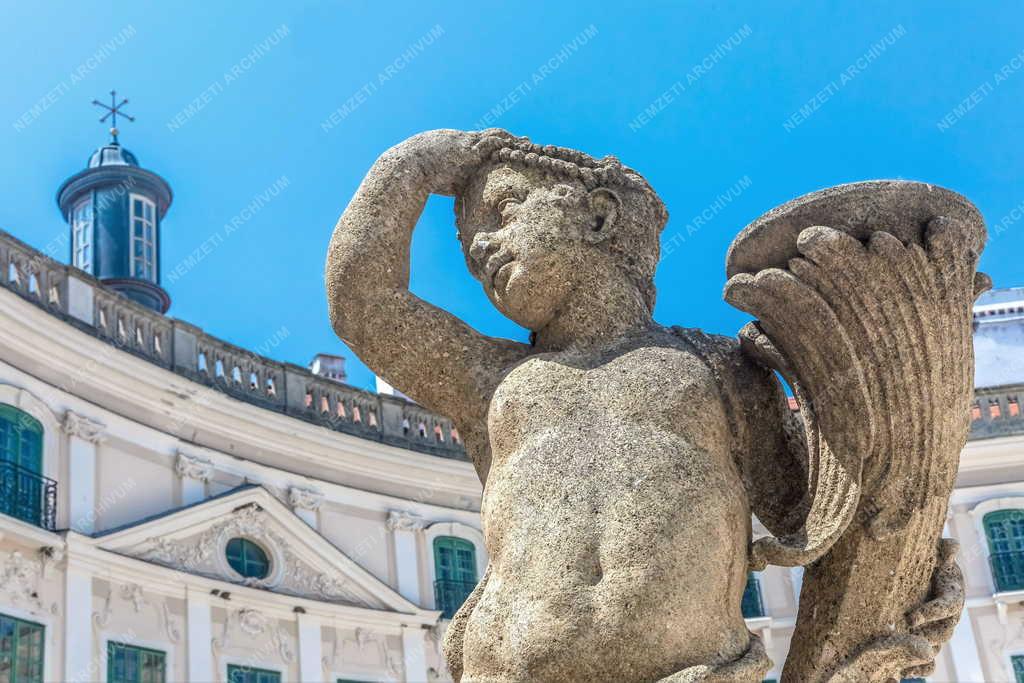 Épület - Fertőd - Az Esterházy-kastély 