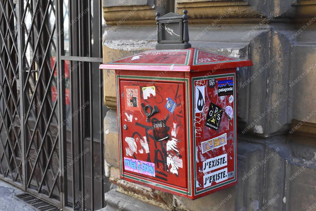 Városkép - Budapest - Postaláda