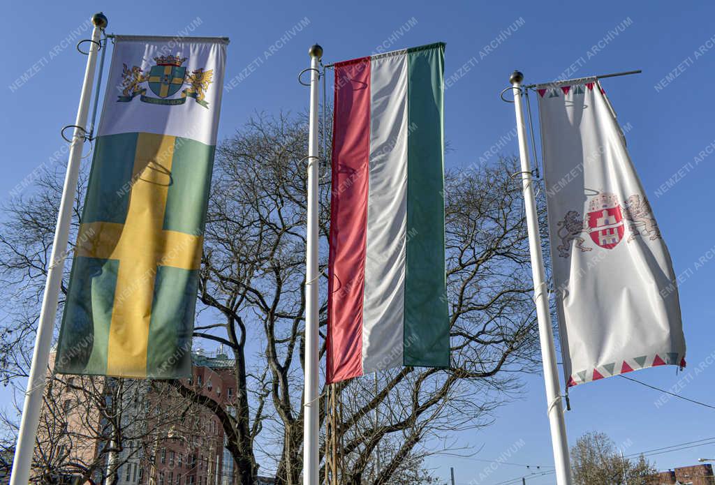 Városkép - Budapest - Zászlók