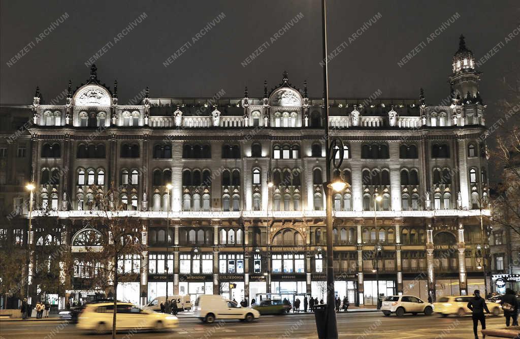 Városkép - Budapest - Párisi Udvar Hotel Budapest 