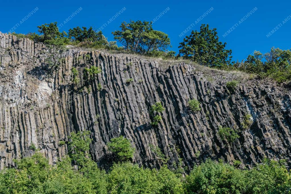 Geológia - Monoszló - Hegyestű Geológiai bemutatóhely