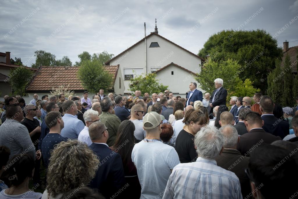 Voks 24 - Orbán Viktor országjáró kampánykörútja