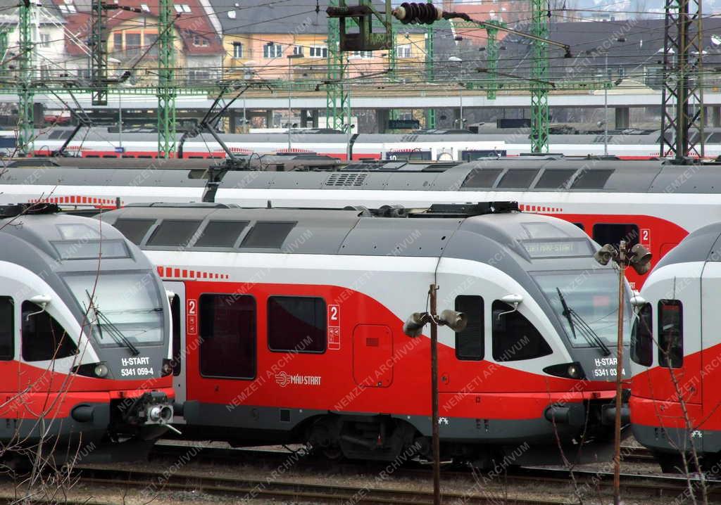 Közlekedés - Budapest - A kelenföldi vasúti pályaudvar