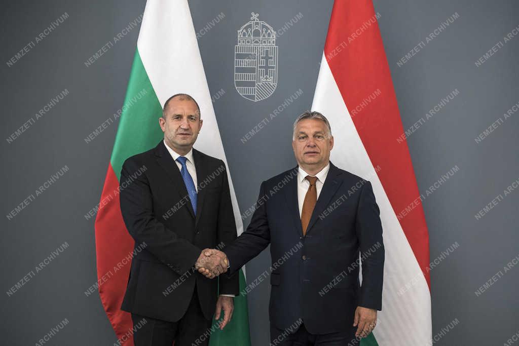 Orbán Viktor fogadta a bolgár elnököt