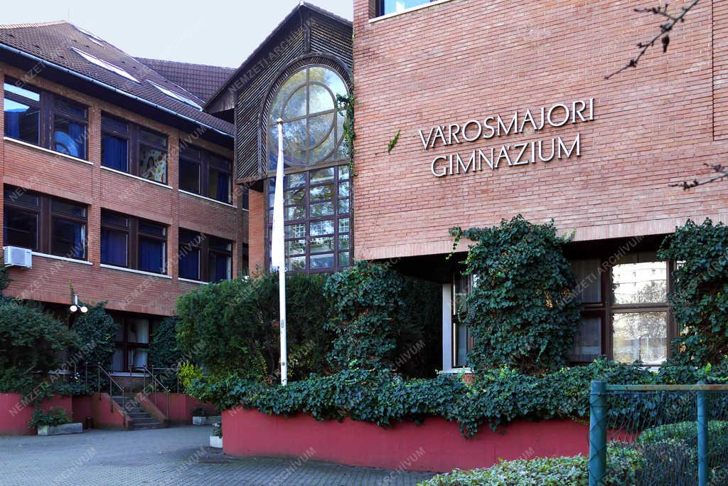Középfokú oktatás - Budapest - A Városmajori Gimnázium épülete