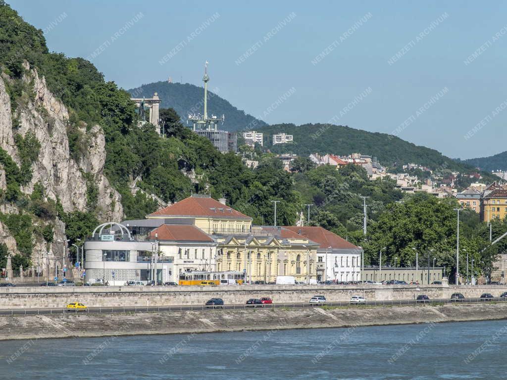 Épület - Budapest - A Rudas Gyógyfürdő és Uszoda épülete