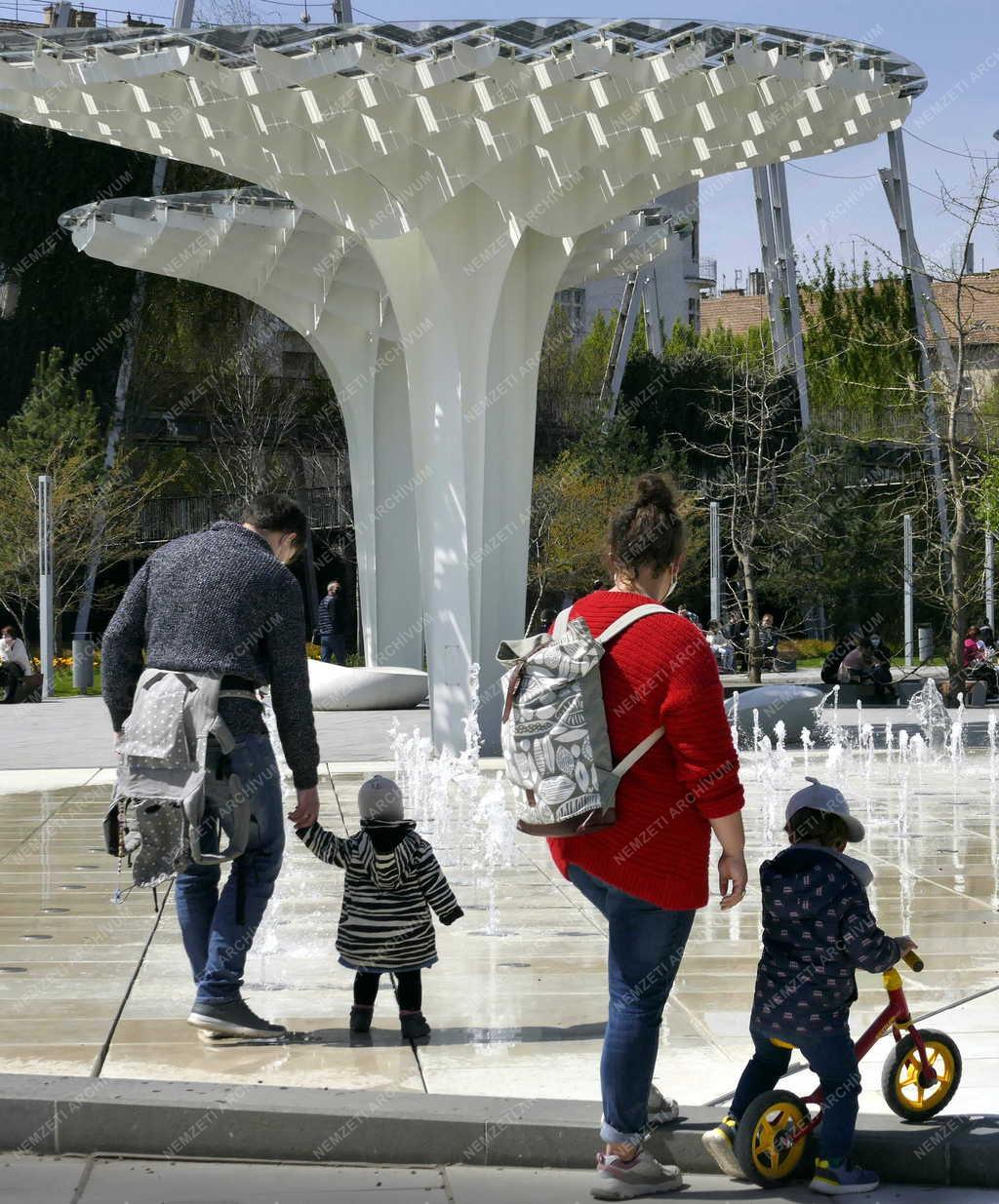 Városkép - Budapest - Millenáris Széllkapu Park