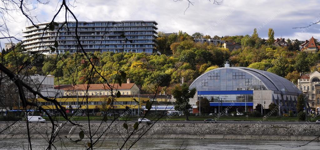 Városkép - Budapest - Császár-Komjádi Sportuszoda