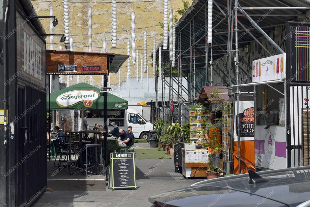 Vendéglátás - Budapest - Vegan Street Food Garden étterem