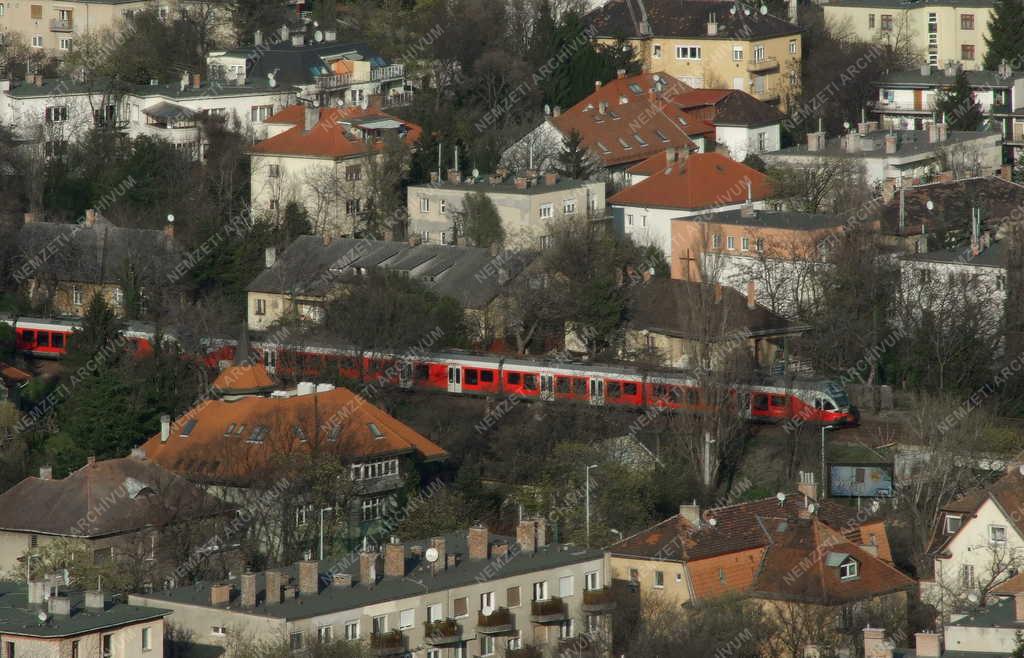 Közlekedés - Budapest - Vasúti személyszállítás