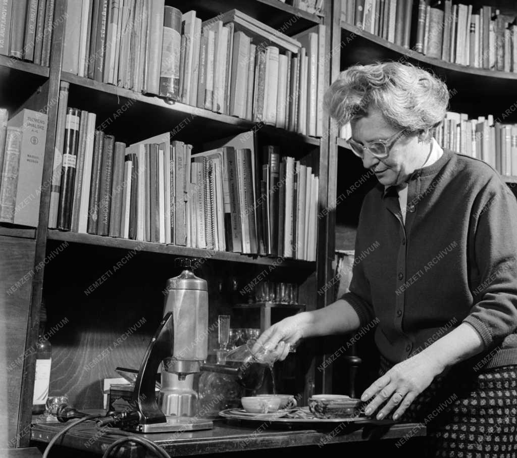 Kultúra - Móricz Virág író