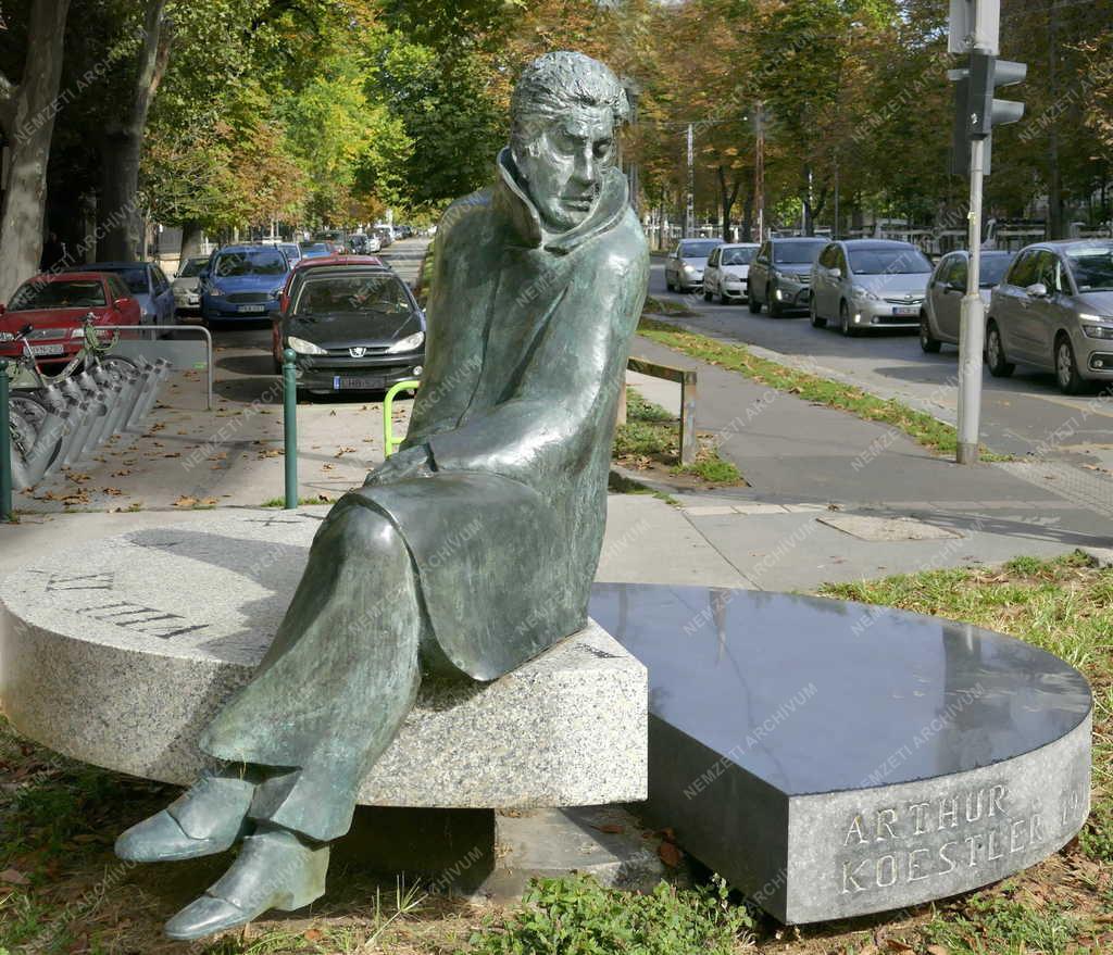 Városkép - Budapest - Kestler Artur köztéri szobra  