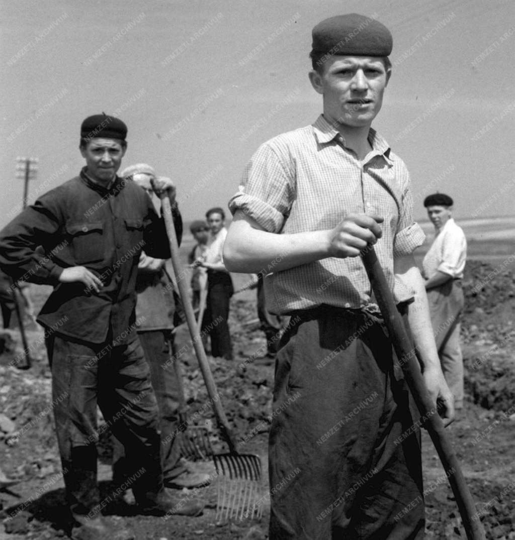 A szerző válogatása - Vasútvonal korszerűsítés