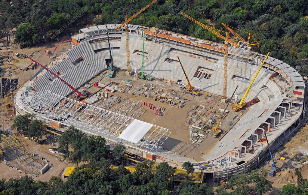 Sportlétesítmény - Debrecen - Épül az új stadion Debrecenben