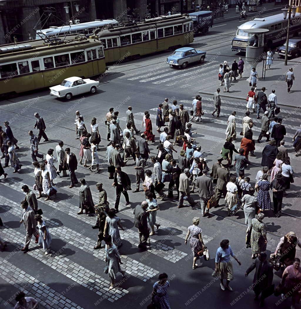 Városkép - Budapest - Blaha Lujza tér