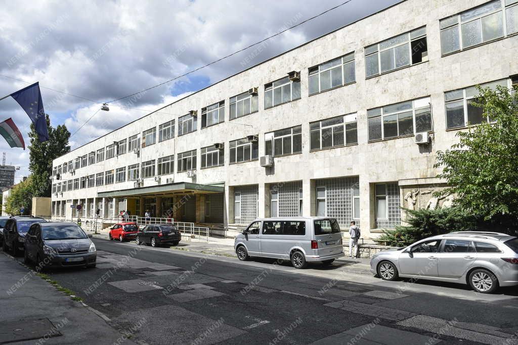 Egészségügy - Budapest - Péterfy Sándor utcai Kórház-Rendelőintézet és Baleseti Központ
