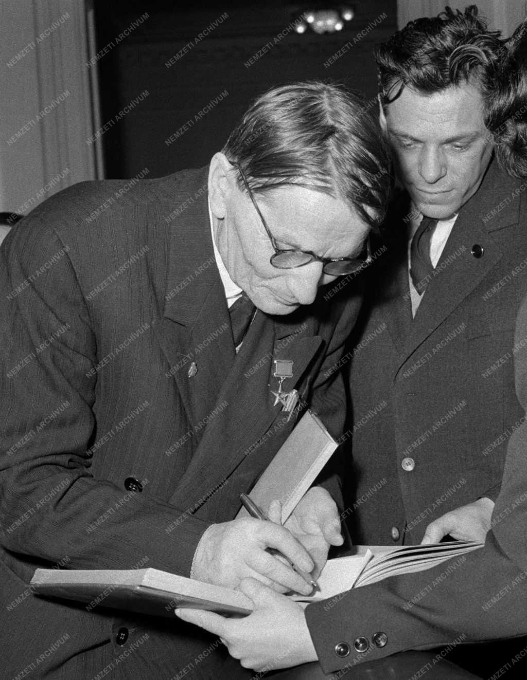 Tudomány - T. D. Liszenko előadása Budapesten