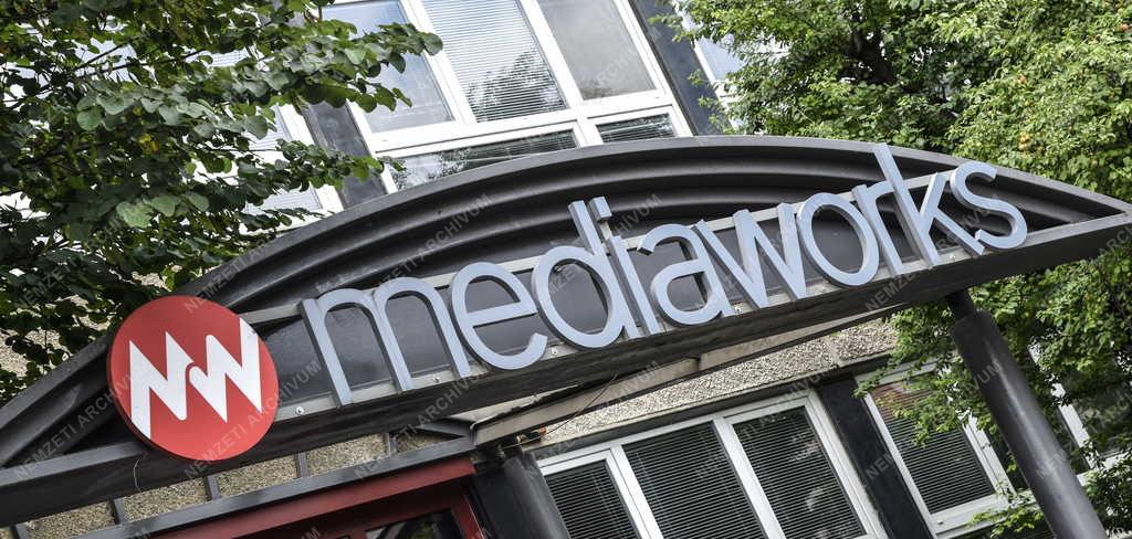 Sajtó - Mediaworks és KESMA székház Budapesten