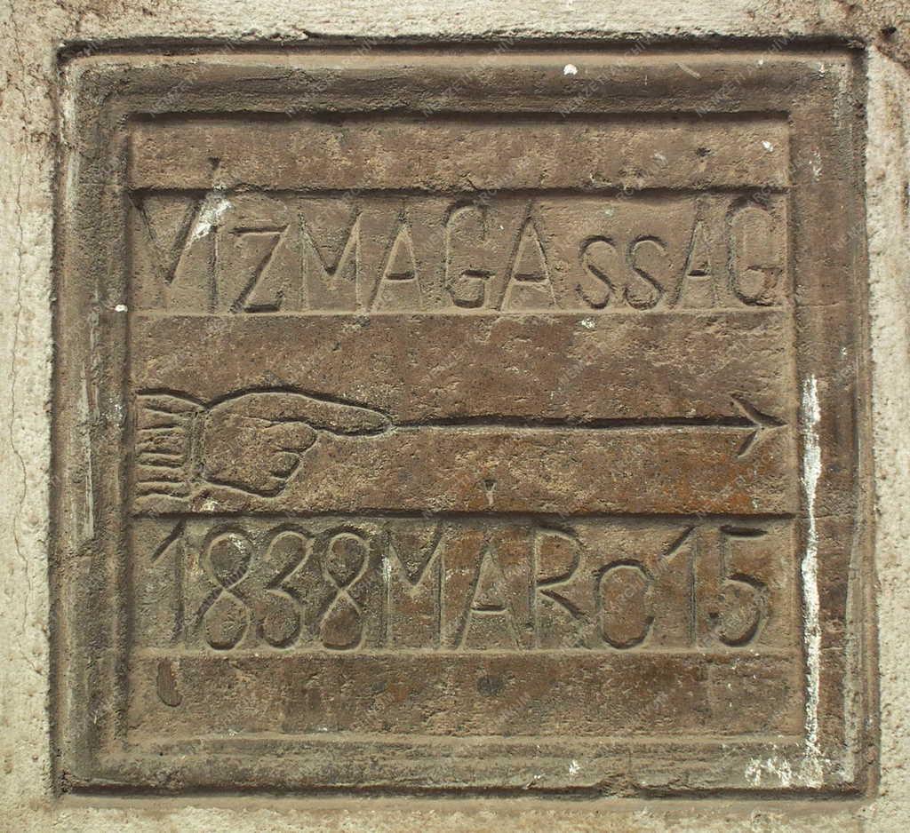 Nagymaros - Emléktábla