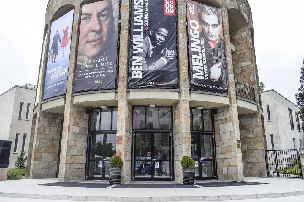 Épületfotó - Budapest - MOM Kulturális Központ