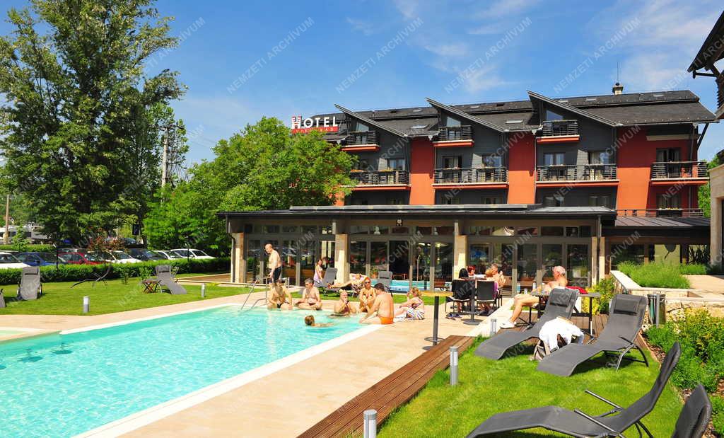Vendéglátás - Visegrád - Hotel Visegrád