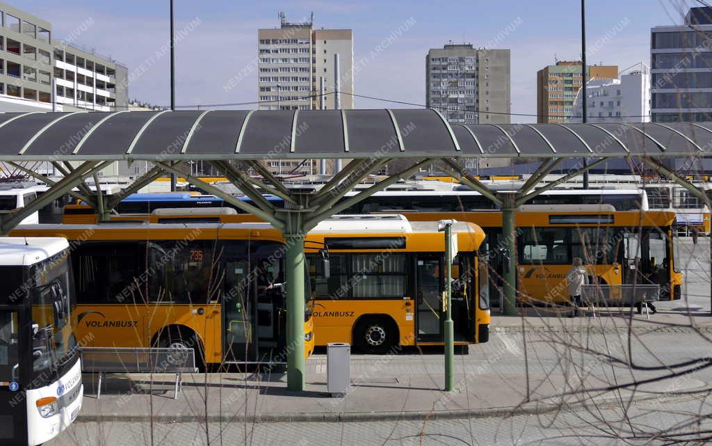 Közlekedés - Budapest - Kelenföld autóbusz-állomás