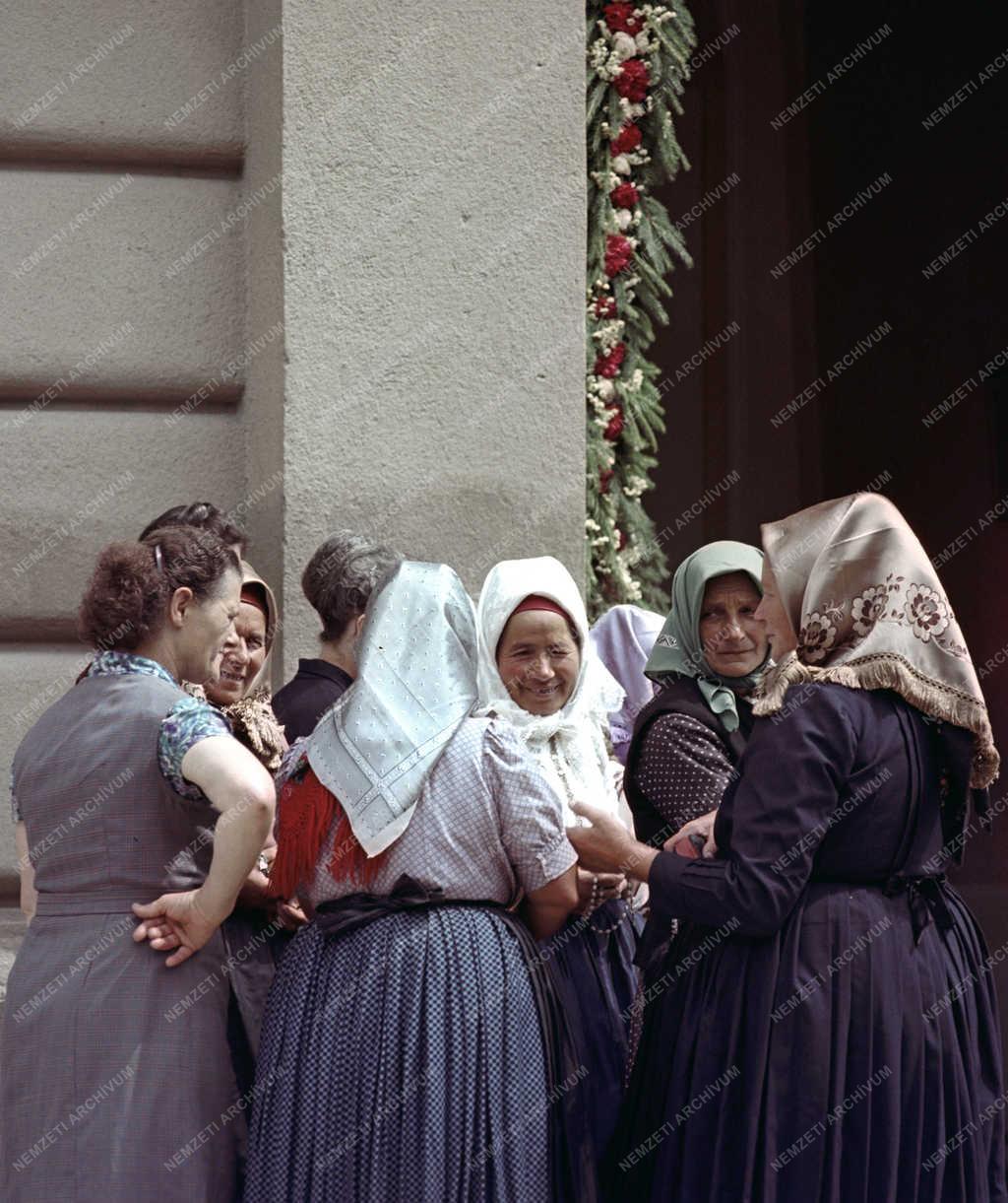 Életkép - Vasárnap Kapuvárott