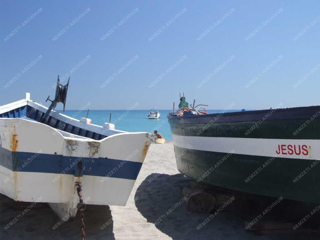 Spanyolország - Nerja - Tengerpart