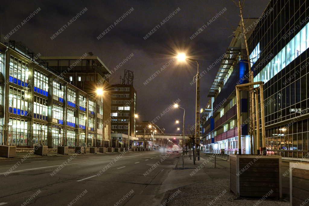 Épület - Budapest - A Richter Gedeon Gyógyszergyár
