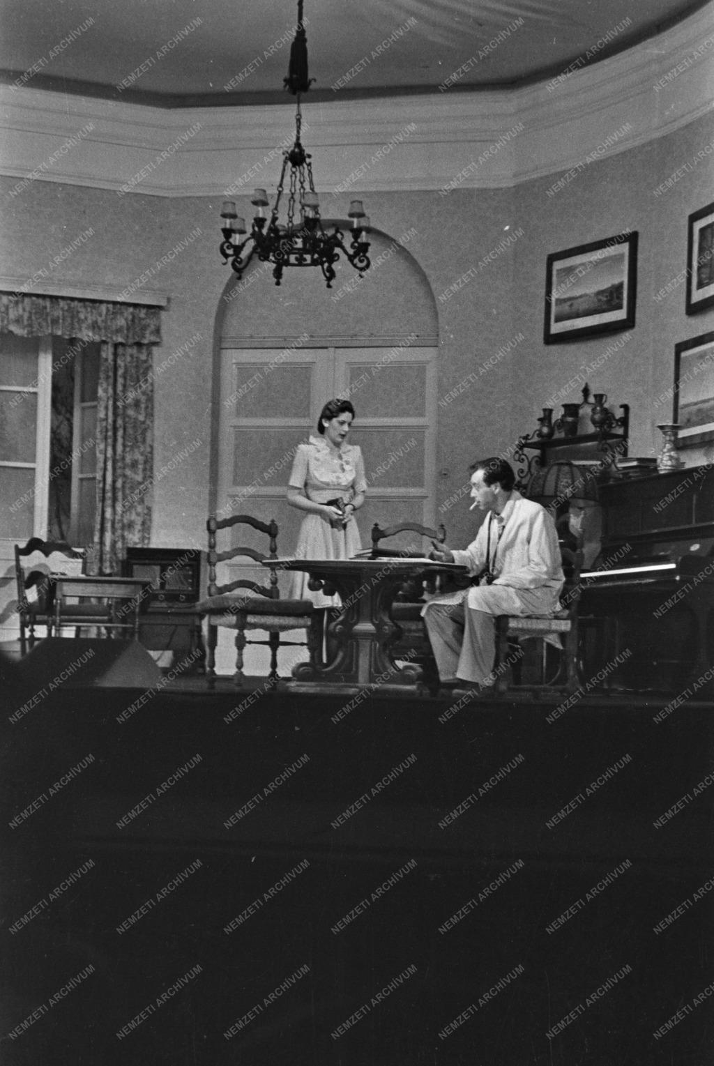 Kultúra - Archibald Joseph Cronin A nagy út című színdarabjának bemutatója a Művész Színházban