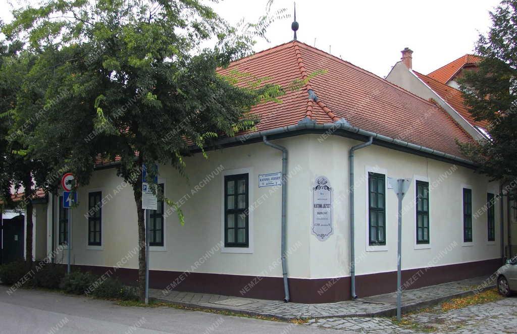 Épület - Kecskemét - A Katona József Emlékház