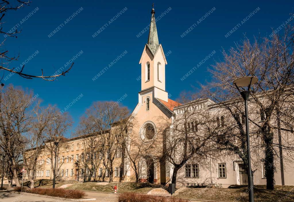 Városkép - Kalocsa - Szent József zárdatemplom és leánynevelő intézet 