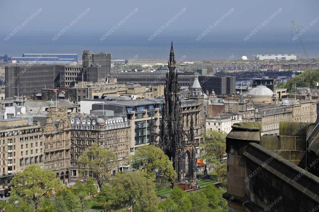 Városok - Edinburgh - Scott Monument 