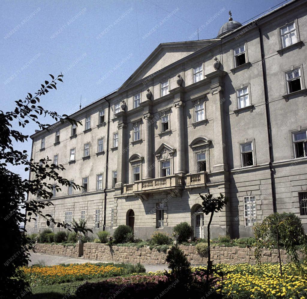 Egyház - Pannonhalmi Bencés Főapátság