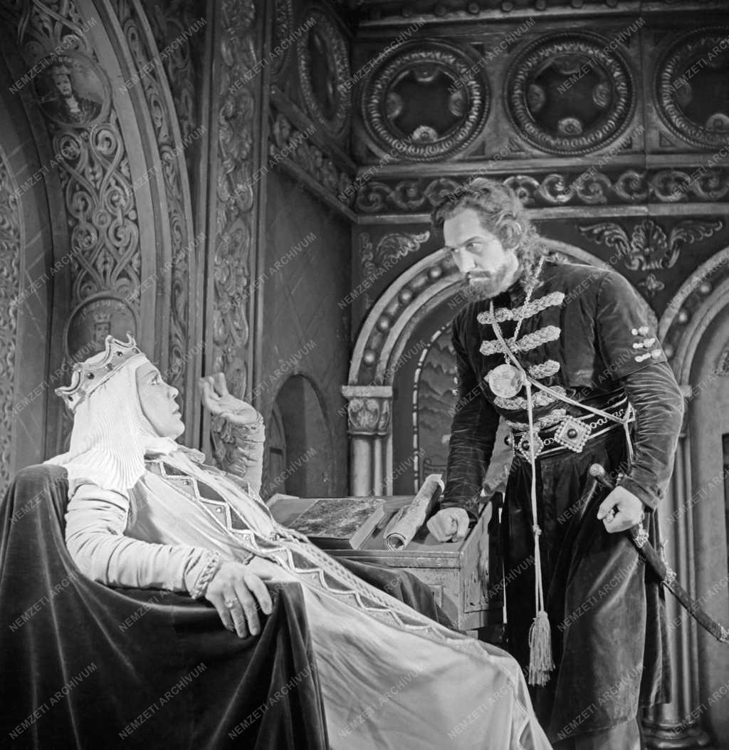 Kultúra - Színház - Bánk bán