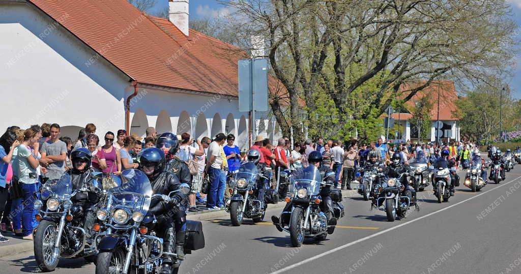 Idegenforgalom - Hortobágy - Megkezdődött a turistaszezon 