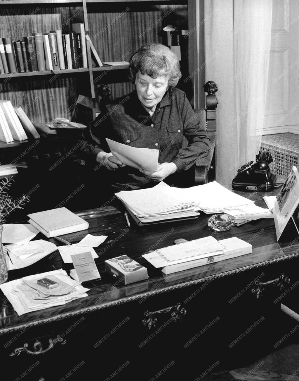 Kultúra - Károlyi Mihályné, Andrássy Katinka emlékiratai