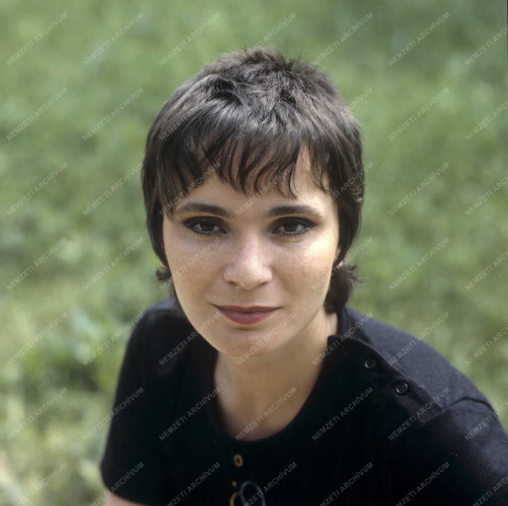 Kultúra - Igó Éva színésznő