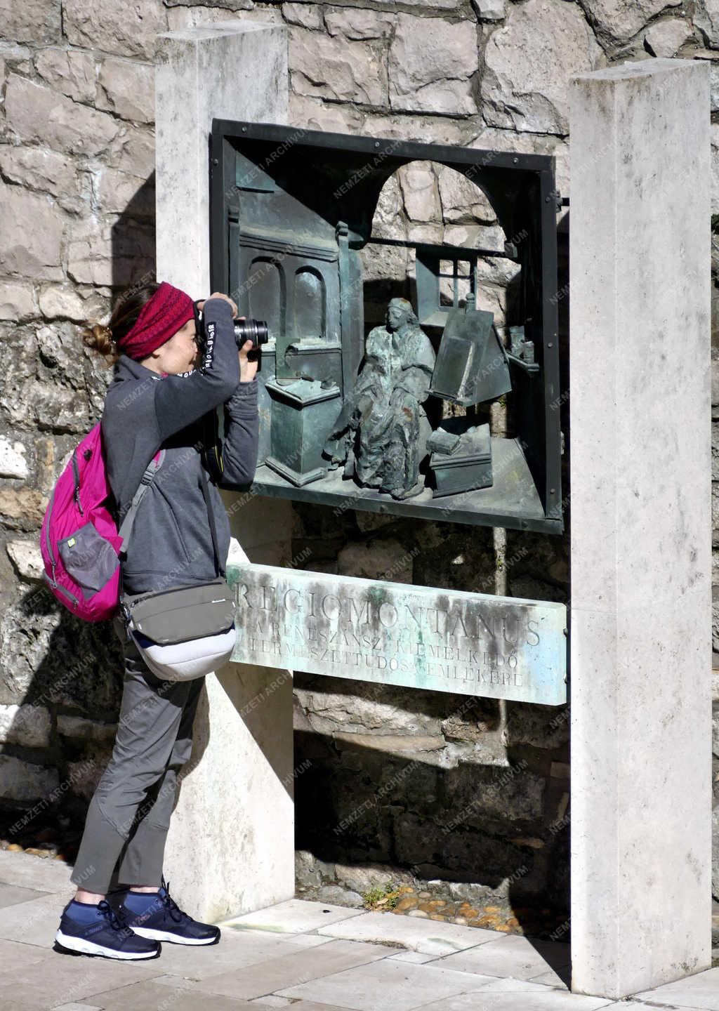 Életkép - Budapest - Fotós a Budai Várban