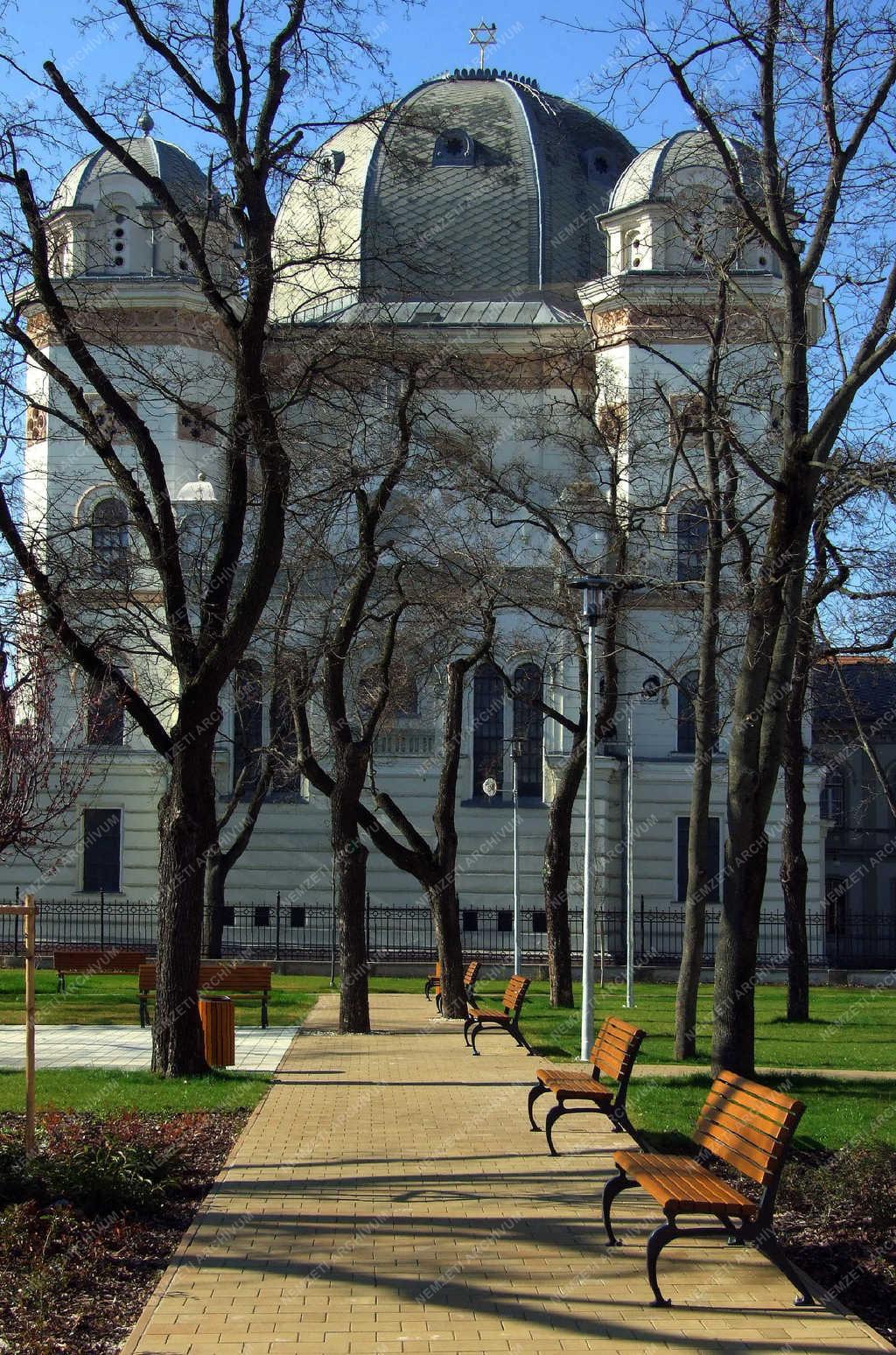 Egyházi épület - Győr - A Győri Zsinagóga