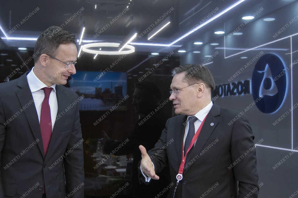 Szijjártó Péter Szentpéterváron