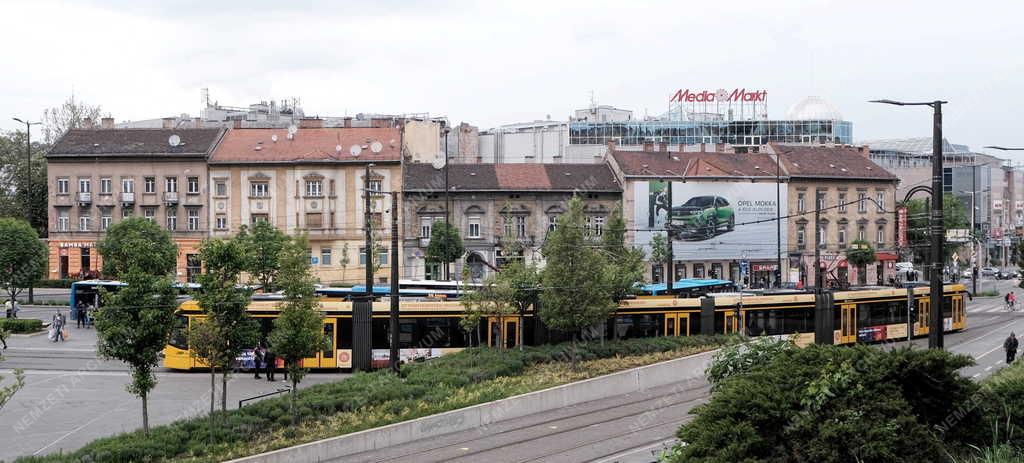 Városkép - Budapest - Széll Kálmán tér