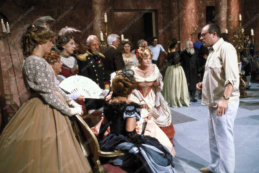 Kultúra - Film - Holt lelkek című tv-film forgatása