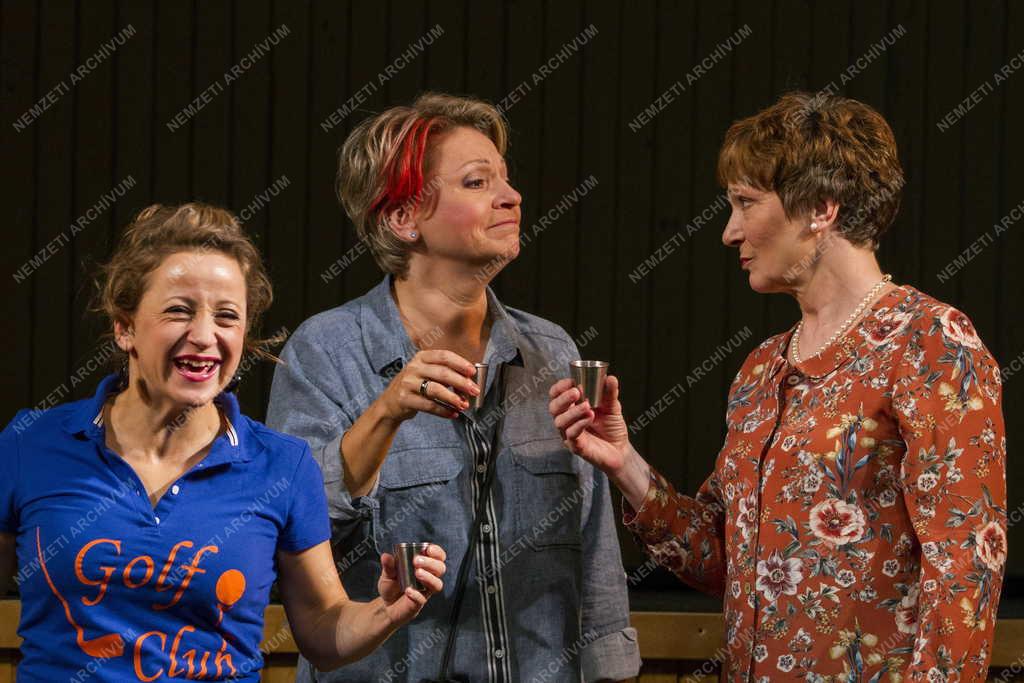 Kultúra - Pesti Magyar Színház - Tim Firth: Naptárlányok