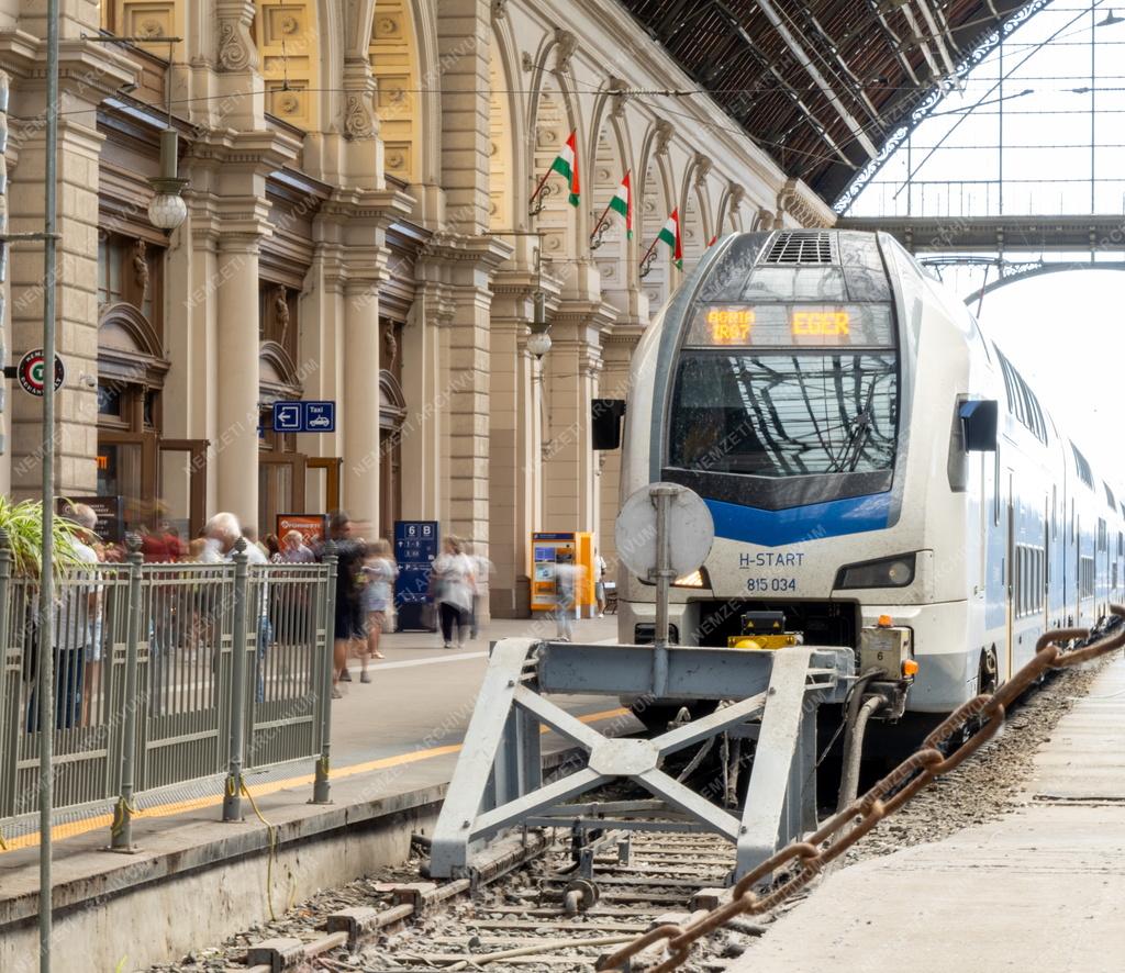 Közlekedés - Budapest - Keleti pályaudvar