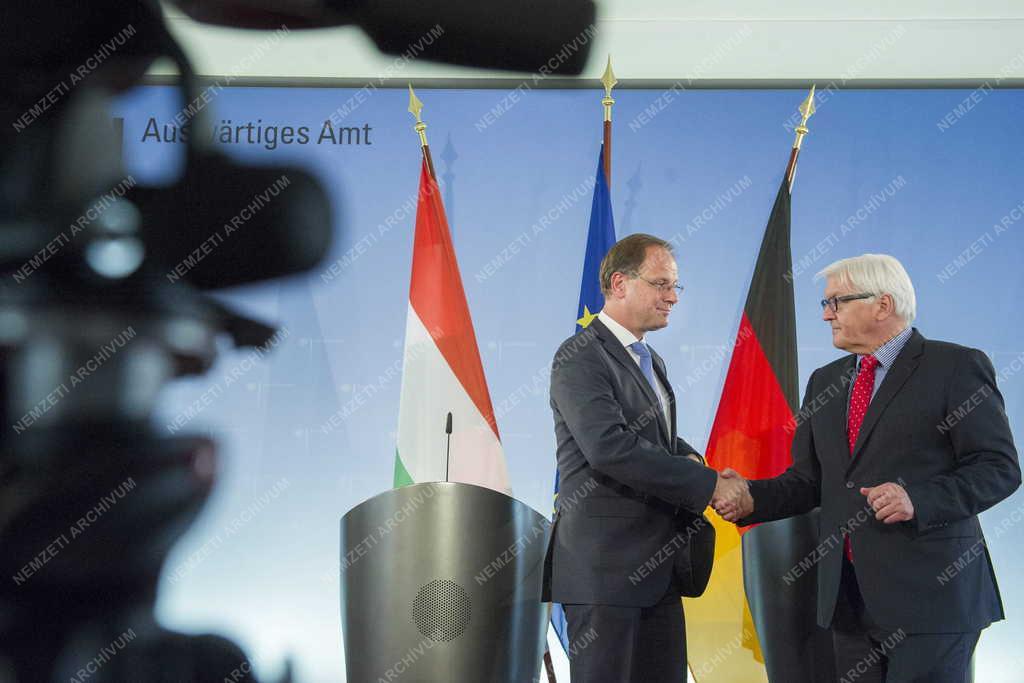 Navracsics Tibor külgazdasági és külügyminiszter tárgyalása Berlinben
