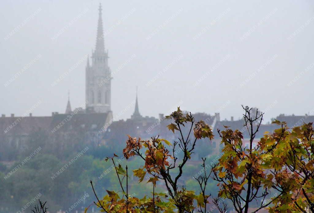 Budapest - Városkép - Ősz a Várnegyedben