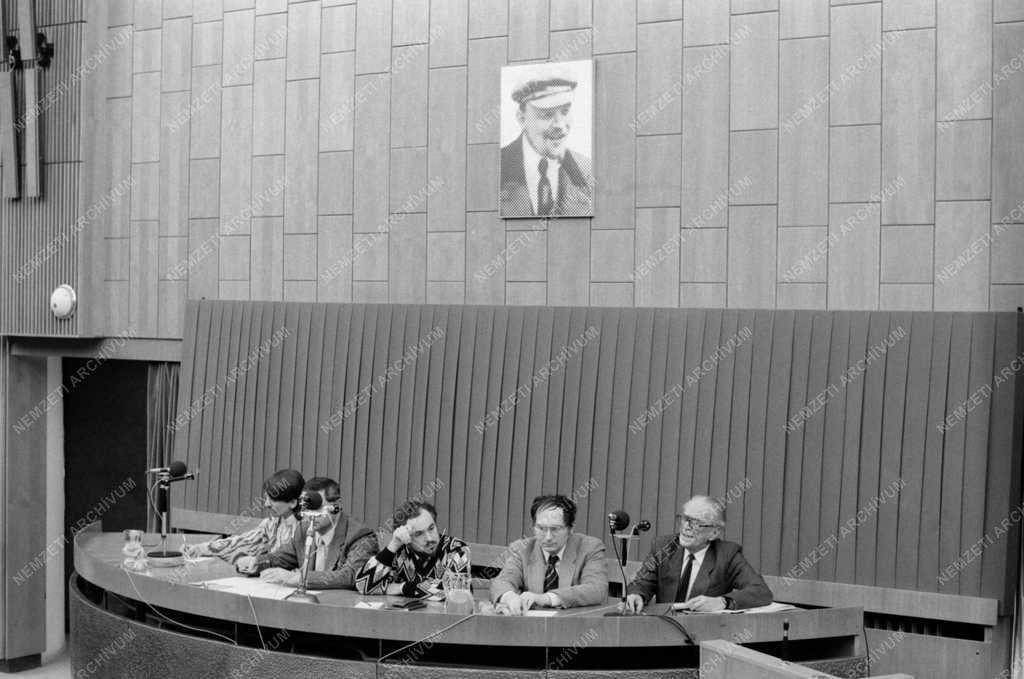 Belpolitika - Szóvivői fórum az alternatív szervezetekkel